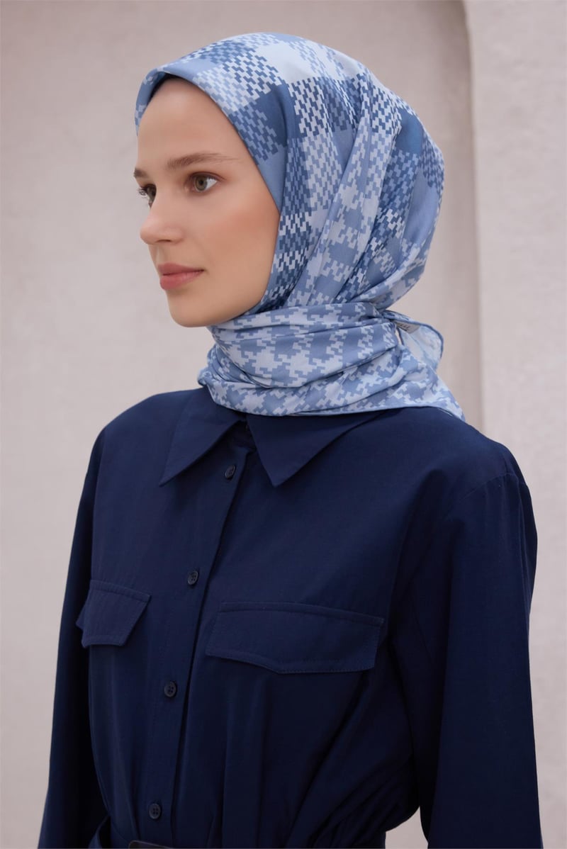 {URUNSEO_TITLE} | BELLI | POLYESTER EŞARP | BELLİ KAZAYAĞI DESENİ NOVA SOĞUK MAVİ EŞARP 1000