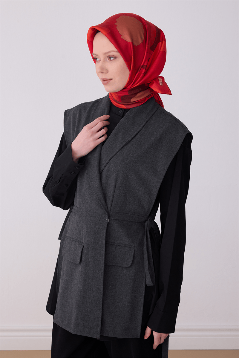 Belli Kırmızı Çiçek Desen %100 Twill İpek Eşarp 4306-87