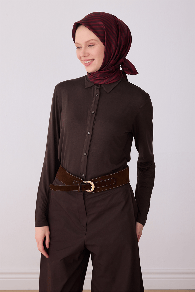 Belli Kırmızı Geometrik Desen %100 Twill İpek Eşarp 4325-51