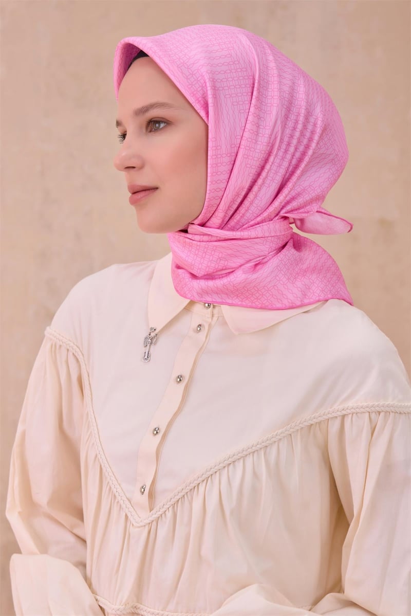 {URUNSEO_TITLE} | BELLI | BELLİ İPEK EŞARP | BELLİ SAF İPEK EŞARP 4104D (T) - 50