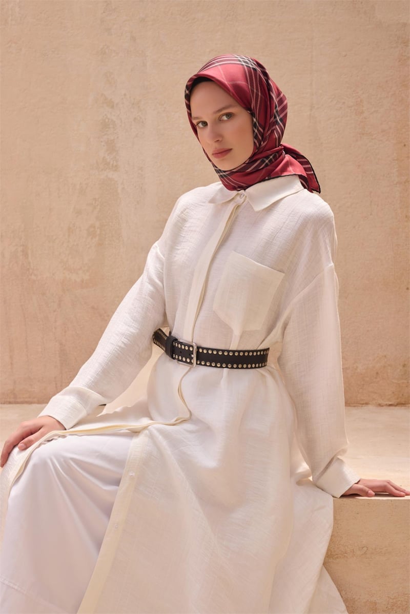 {URUNSEO_TITLE} | BELLI | BELLİ İPEK EŞARP | BELLİ KLASIK DESEN İPEK EŞARP 4122D TWILL - 84