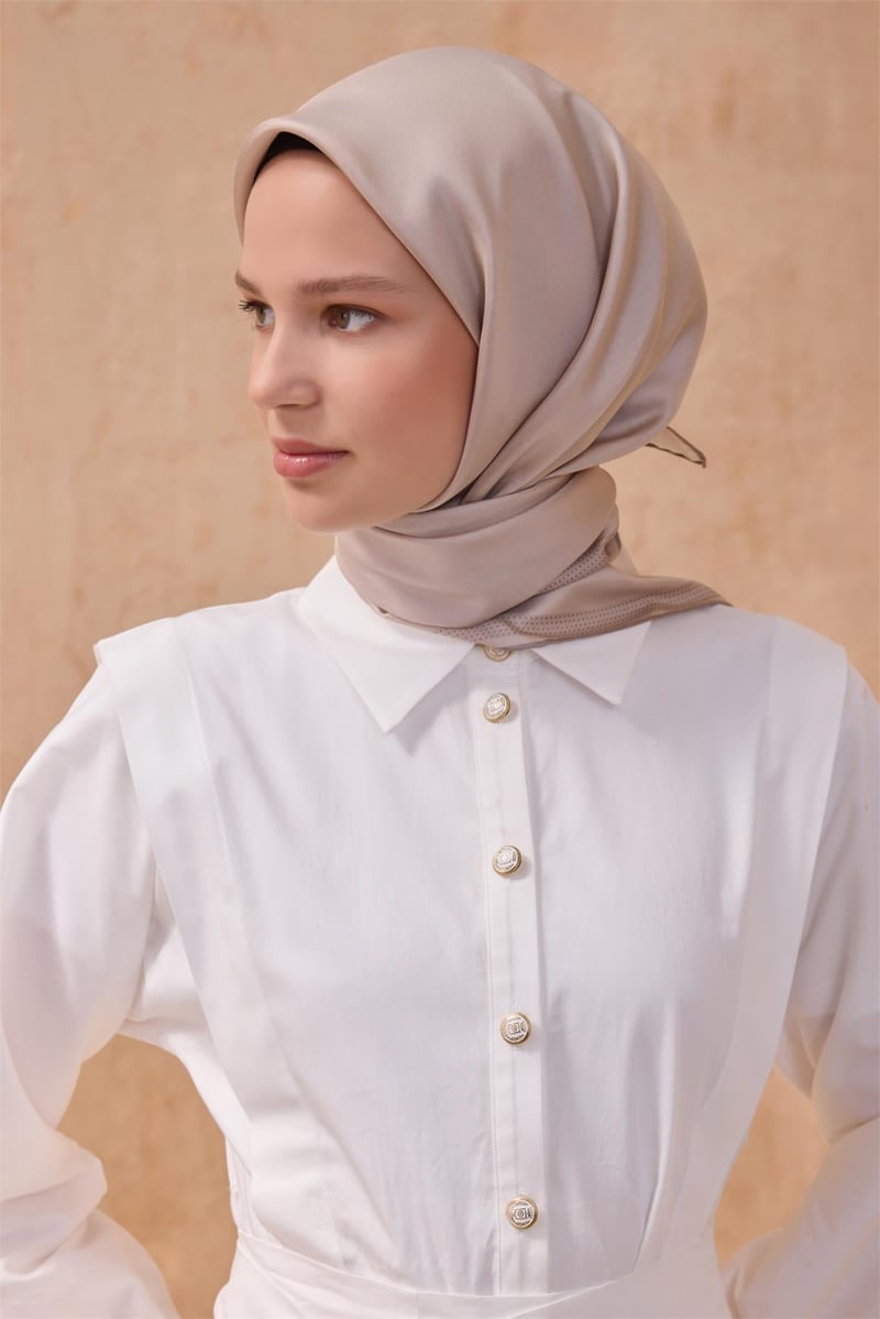 {URUNSEO_TITLE} | BELLI | BELLİ İPEK EŞARP | BELLİ KLASIK DESEN İPEK EŞARP 4129D TWILL - 89