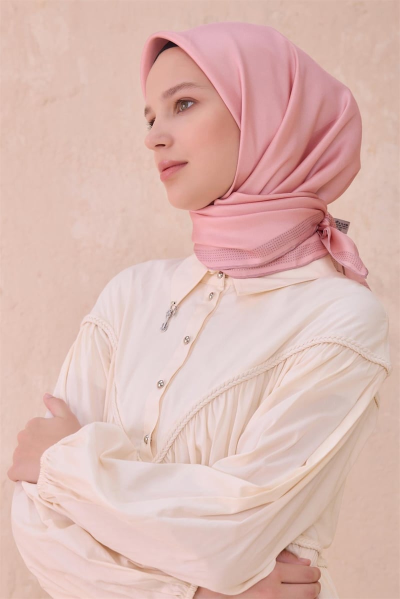 {URUNSEO_TITLE} | BELLI | BELLİ İPEK EŞARP | BELLİ KLASIK DESEN İPEK EŞARP 4129D TWILL - 89