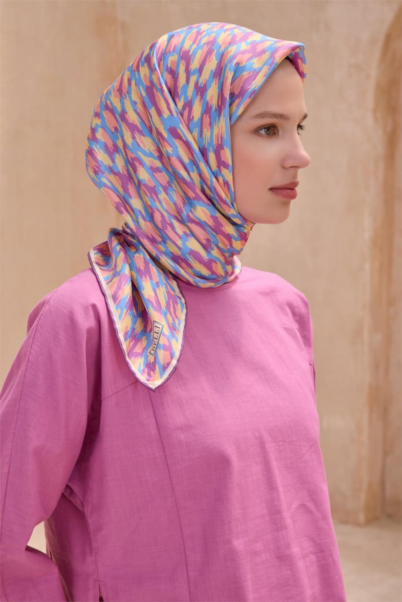 {URUNSEO_TITLE} | BELLI | BELLİ İPEK EŞARP | BELLİ LEOPAR DESEN İPEK EŞARP 4103D TWILL - 86