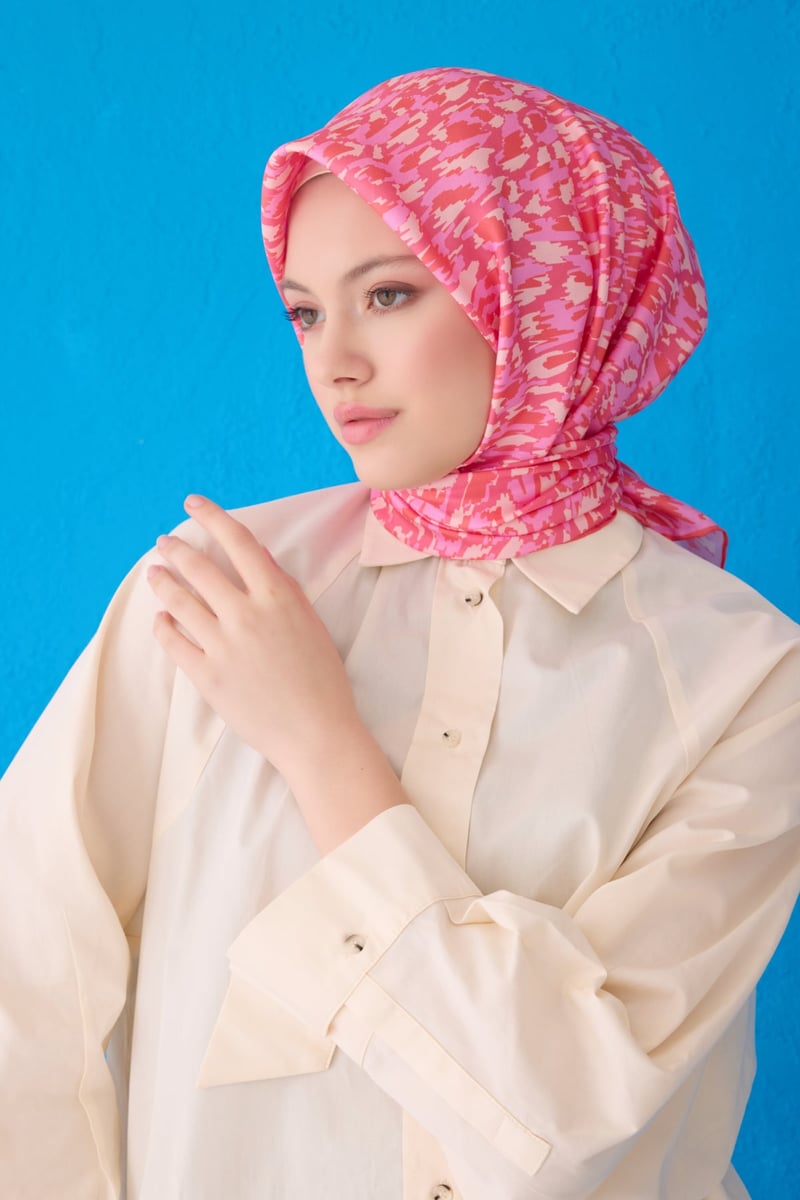 {URUNSEO_TITLE} | BELLI | BELLİ İPEK EŞARP | BELLİ LEOPAR DESEN İPEK EŞARP 4103D TWILL - 86
