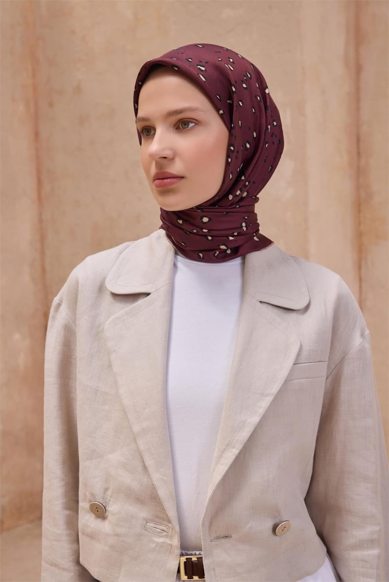 {URUNSEO_TITLE} | BELLI | BELLİ İPEK EŞARP | BELLİ LEOPAR DESEN İPEK EŞARP 4126D TWILL - 37