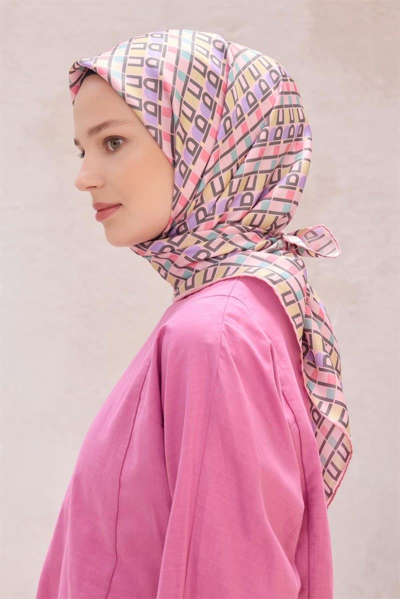 {URUNSEO_TITLE} | BELLI | BELLİ İPEK EŞARP | BELLİ LOGO DESEN İPEK EŞARP 4223D (TWILL) PUDRA - 81