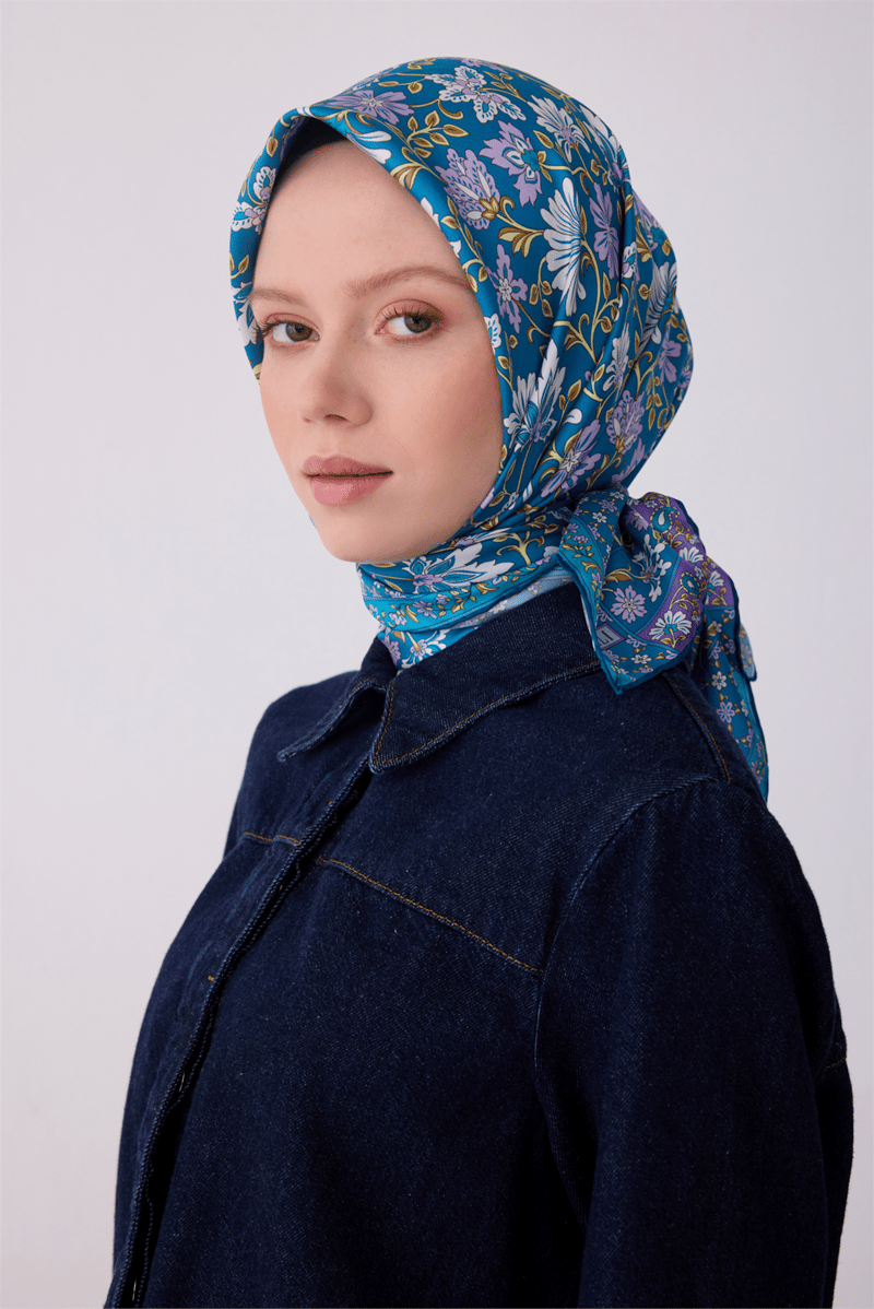 Belli Mavi Etnik Desen %100 Twill İpek Eşarp 4314-52