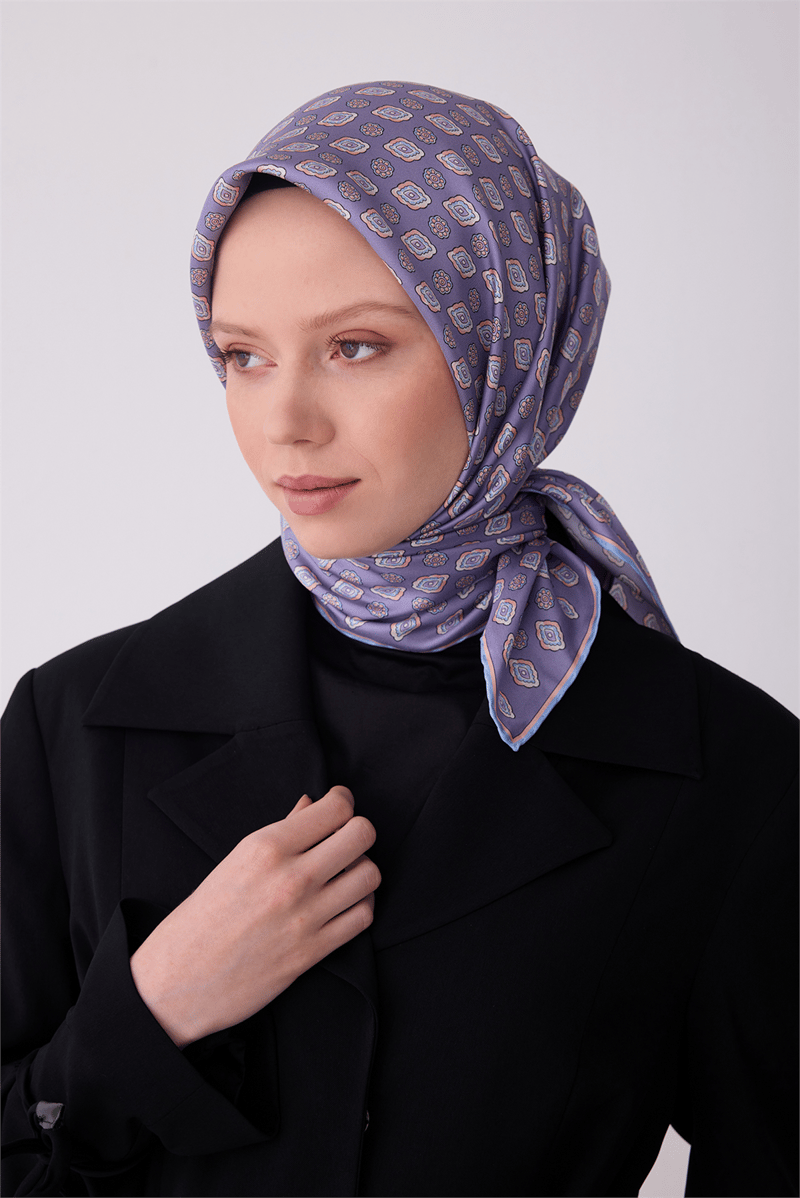Belli Mavi Etnik Desen %100 Twill İpek Eşarp 4308-35