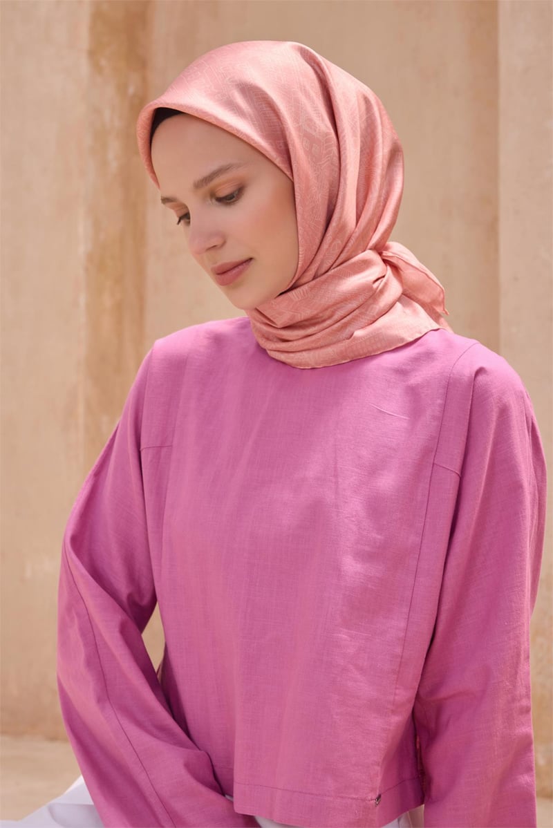 {URUNSEO_TITLE} | BELLI | BELLİ İPEK EŞARP | BELLİ SAF İPEK EŞARP 4110D (T) - 53