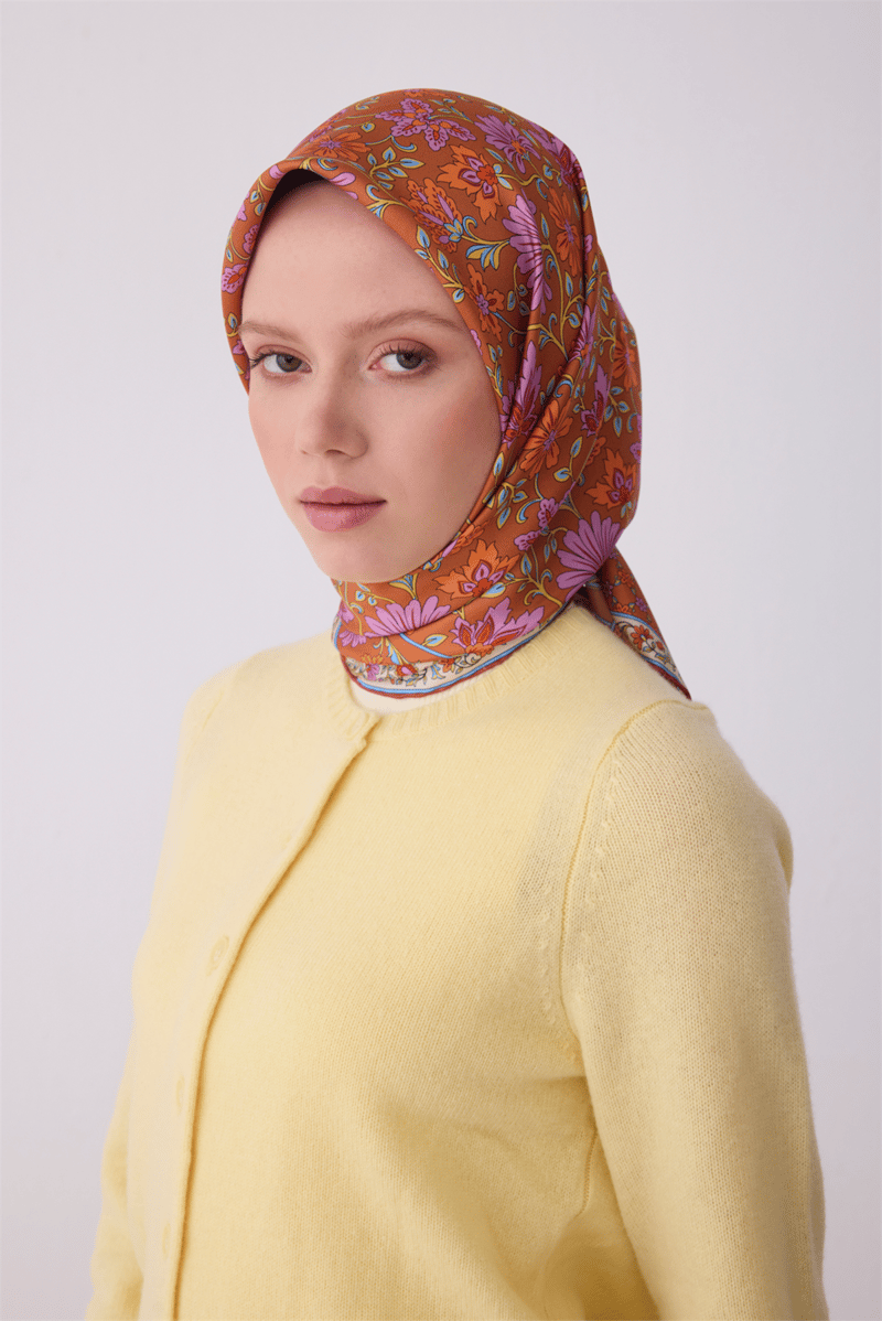 Belli Oranj Etnik Desen %100 Twill İpek Eşarp 4314-31