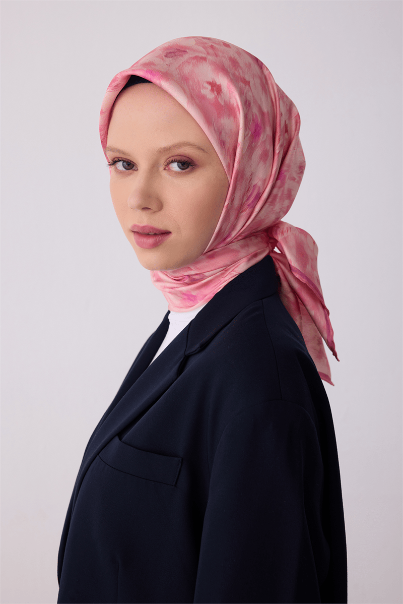 Belli Pembe Çiçek Desen %100 Twill İpek Eşarp 4319-04
