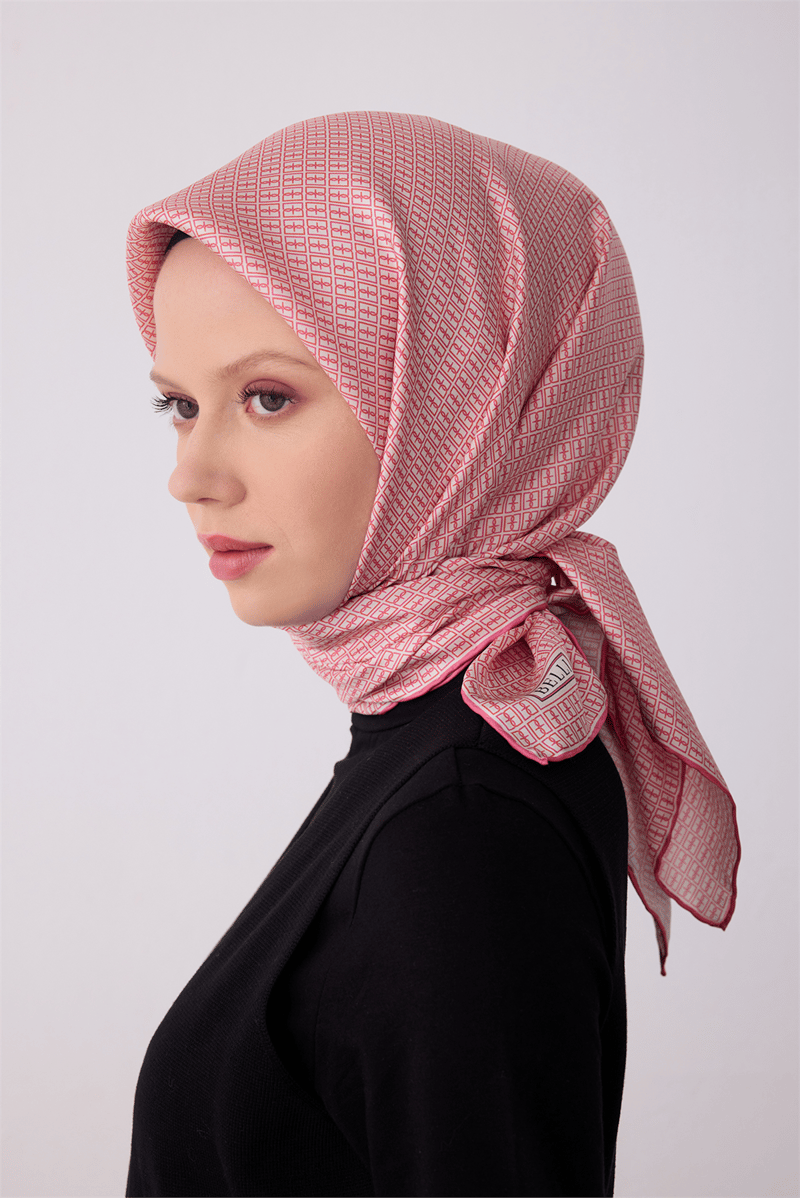 Belli Pembe Monogram Desen %100 Twill İpek Eşarp 4321-80
