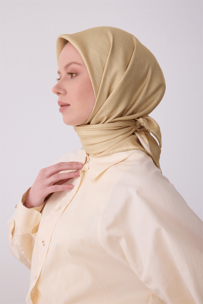 Belli Sarı Klasik Desen %100 Twill İpek Eşarp 4305-04