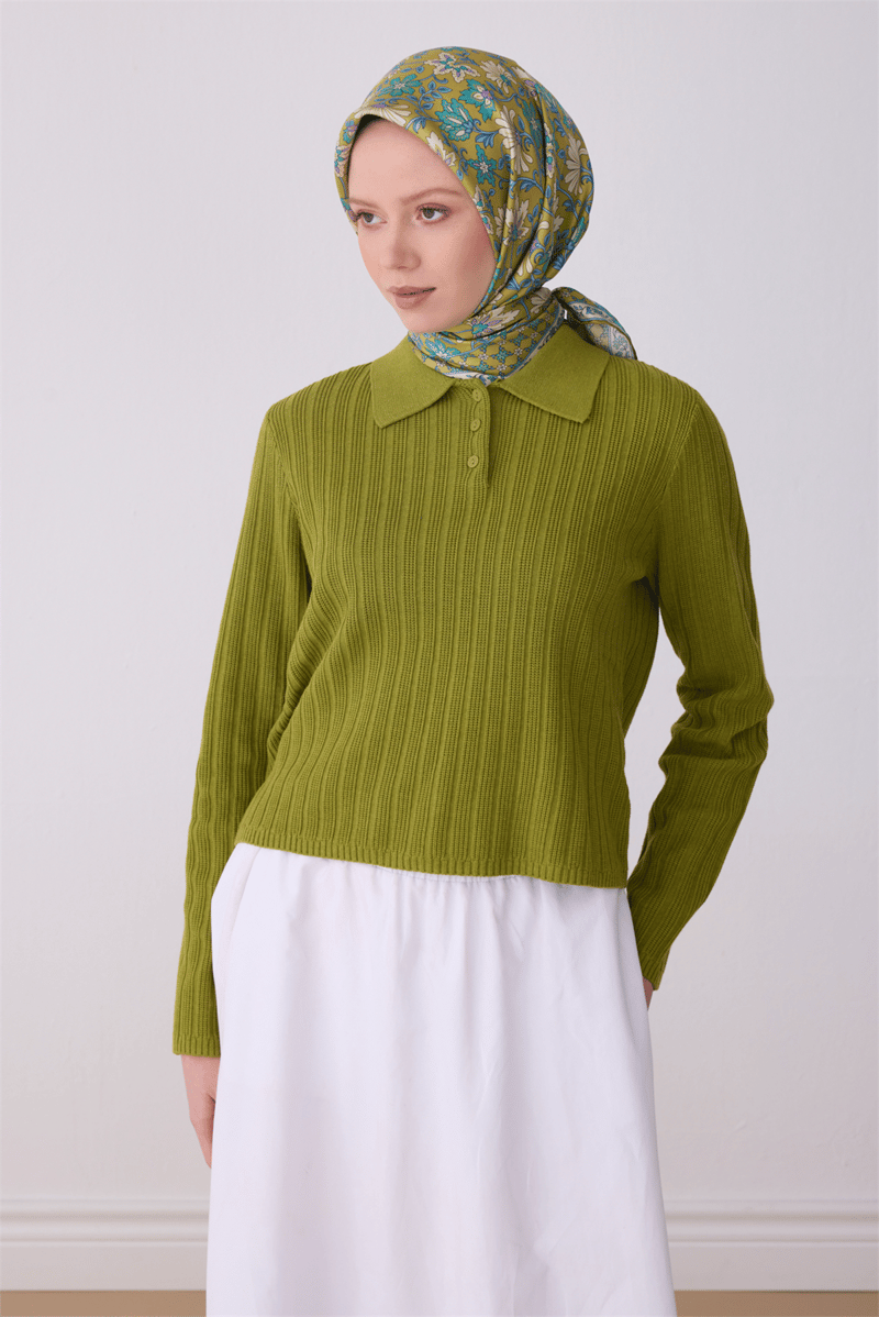 Belli Yeşil Etnik Desen %100 Twill İpek Eşarp 4314-83