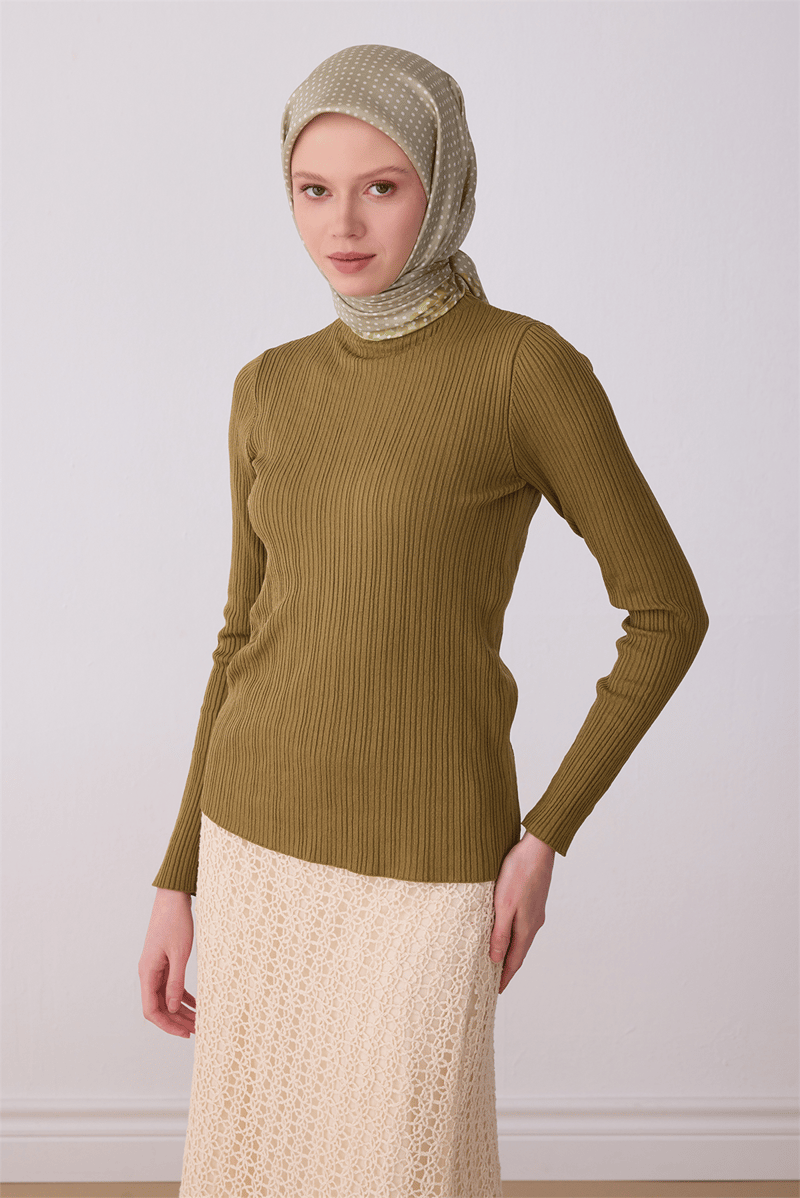 Belli Yeşil Klasik Desen %100 Twill İpek Eşarp 4326-85