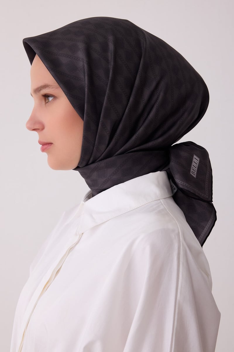 Gri Geometrik Desen %100 Twill İpek Eşarp 4425-80