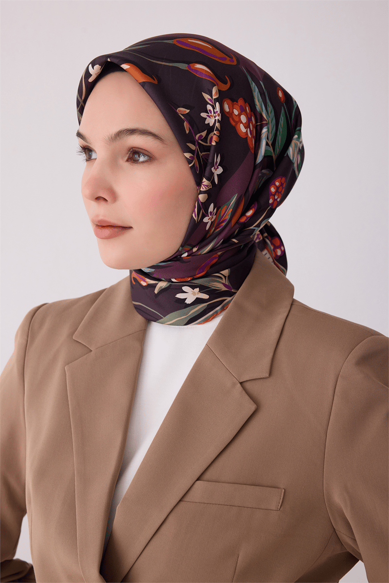 Kahverengi Obje Desen %100 Twill İpek Eşarp 4320-32