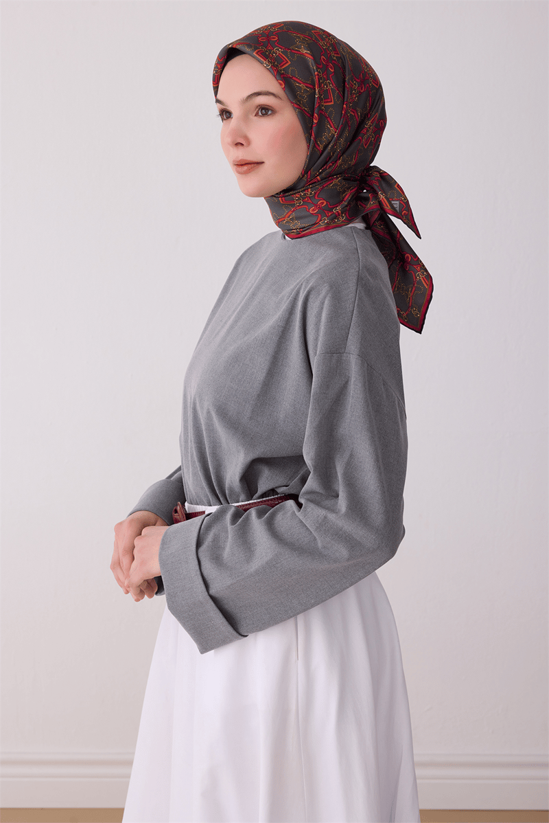 Koyu Gri Çok Renkli Klasik Desen %100 Twill İpek Eşarp 4328-05