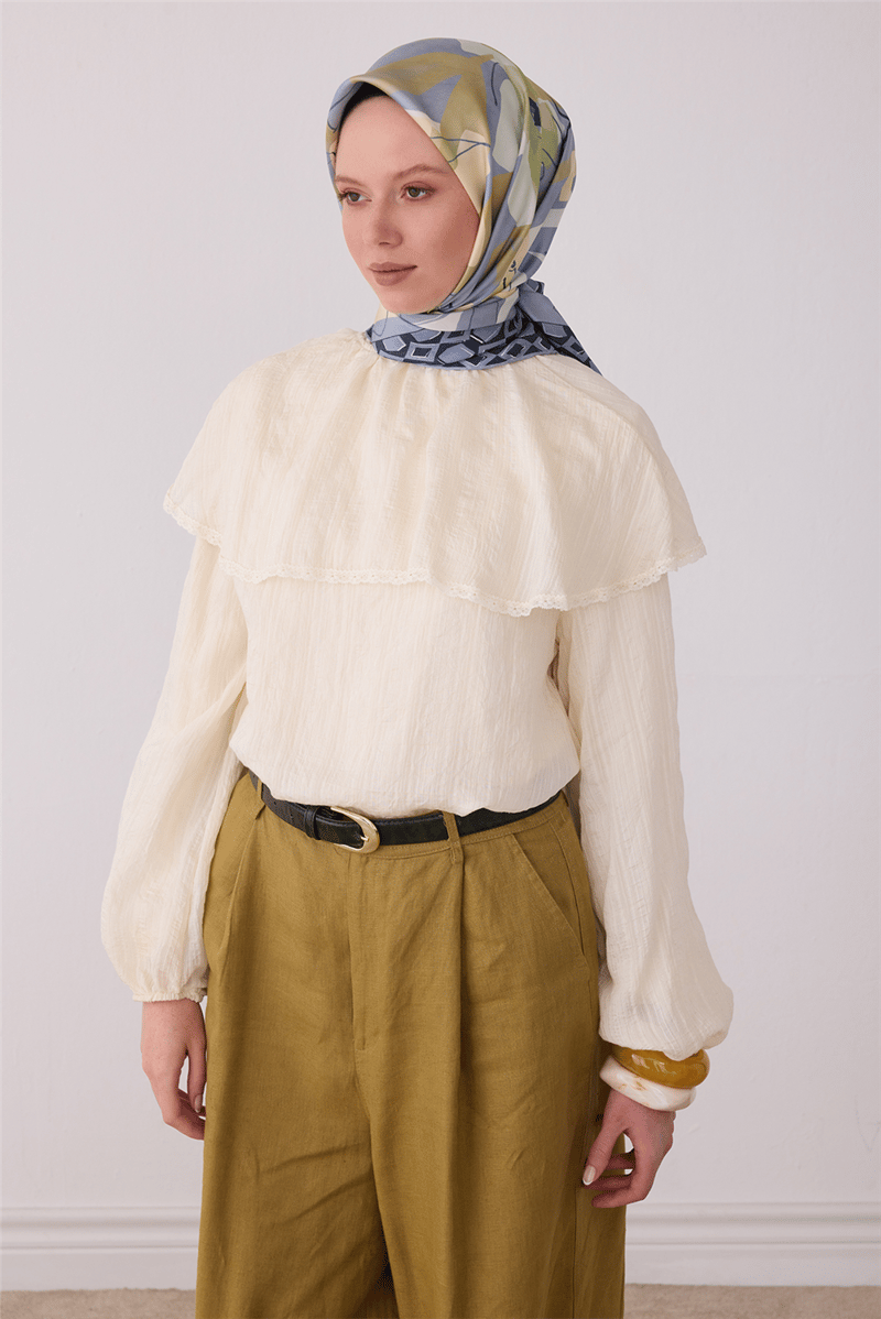 Mavi Çiçek Deseni %100 Twill İpek Eşarp 4426-53