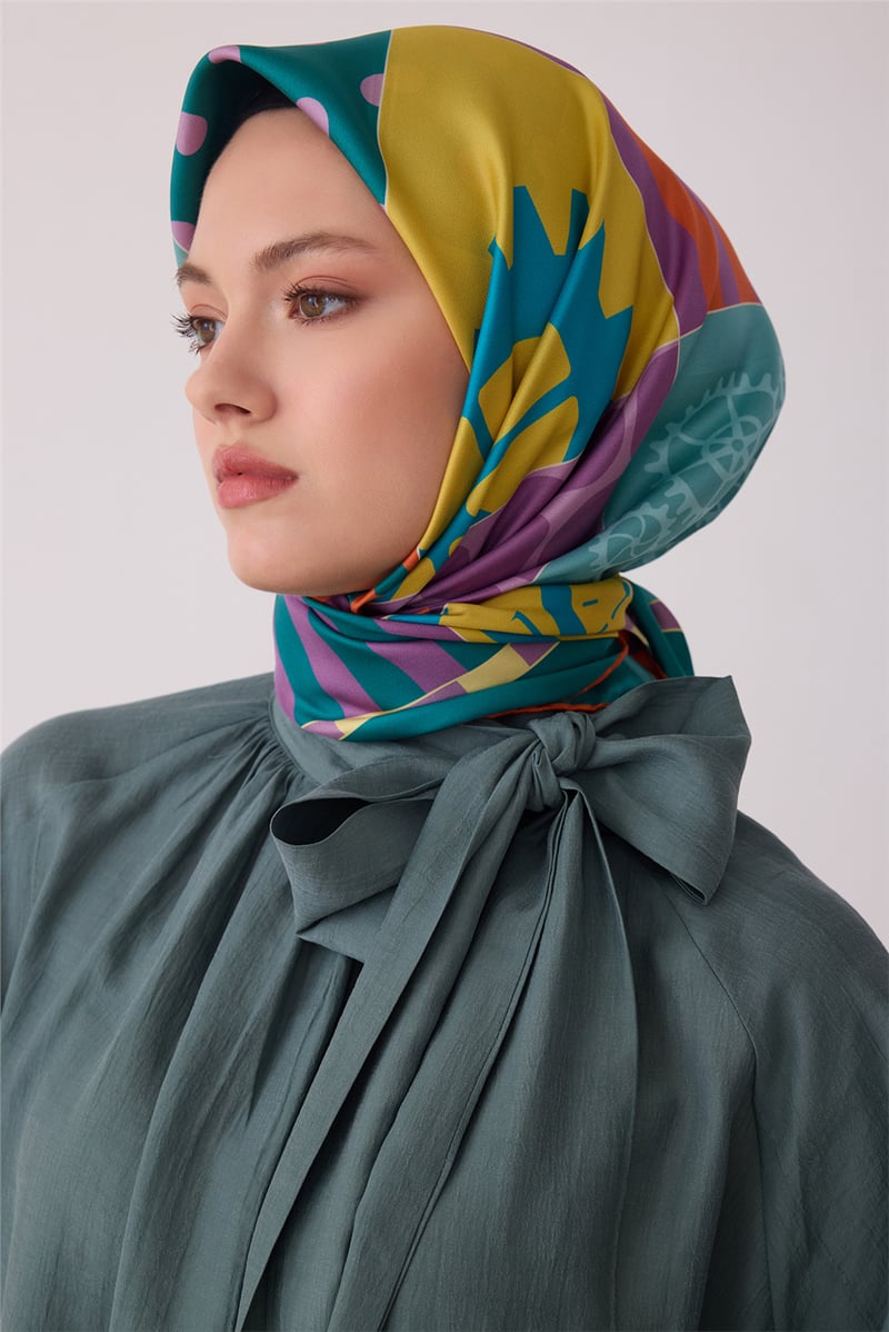 Mint Obje Desen %100 Twill İpek Eşarp 4409-33