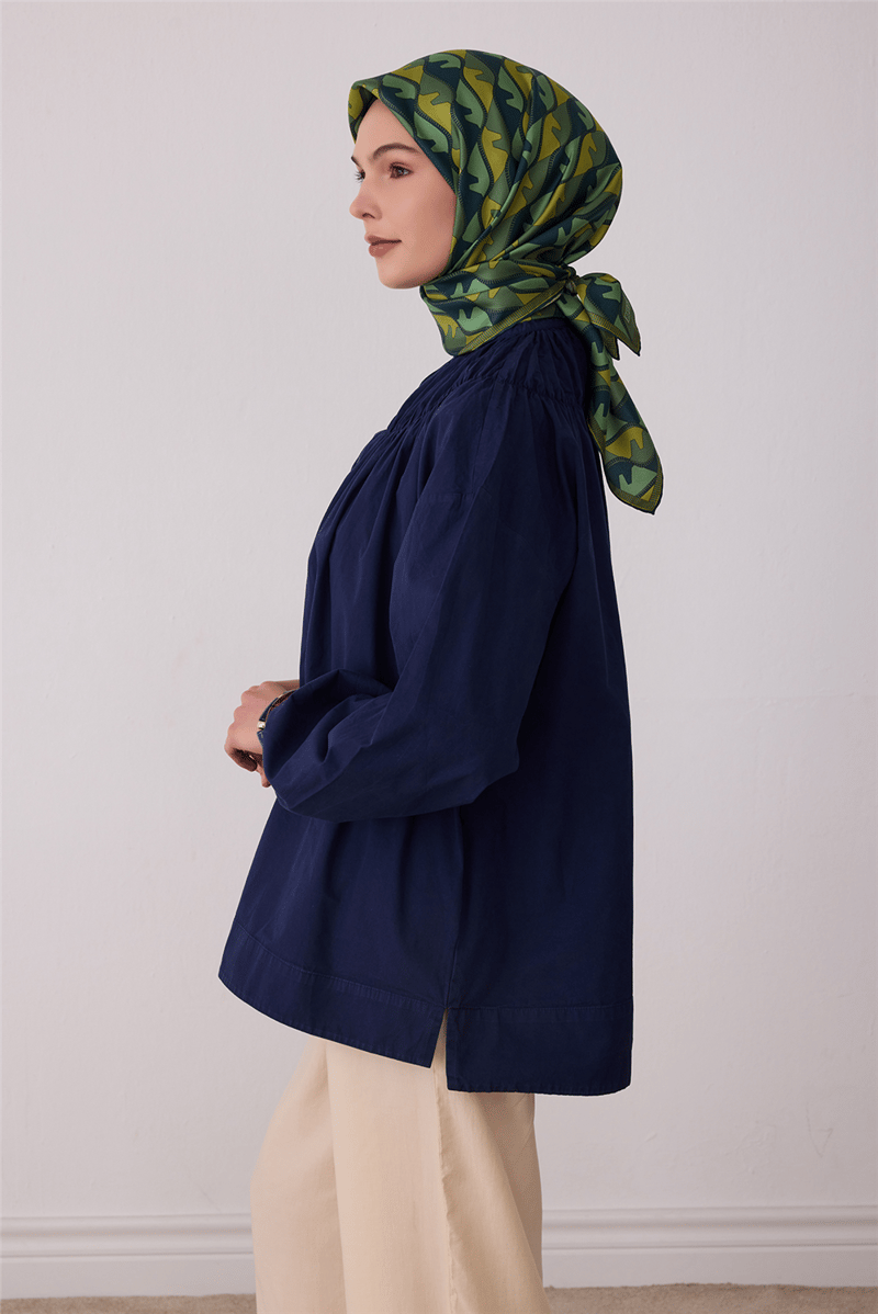 Yeşil Geometrik Desen %100 Twill İpek Eşarp 4406-56
