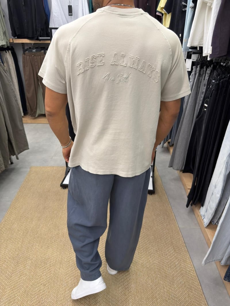 Catch Premium Tshirt Ekru