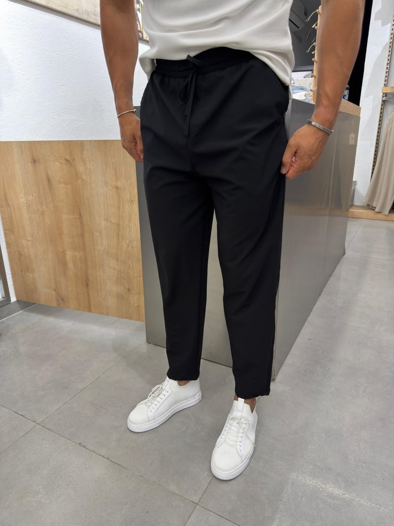 Ferel Paraşüt Kumaş Jogger Siyah