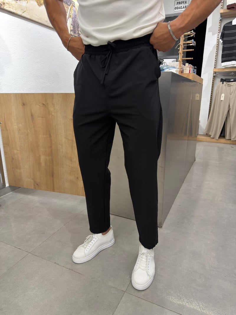 Ferel Paraşüt Kumaş Jogger Siyah