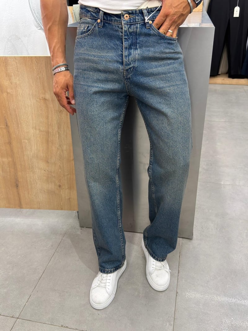 We11 Regular Jean