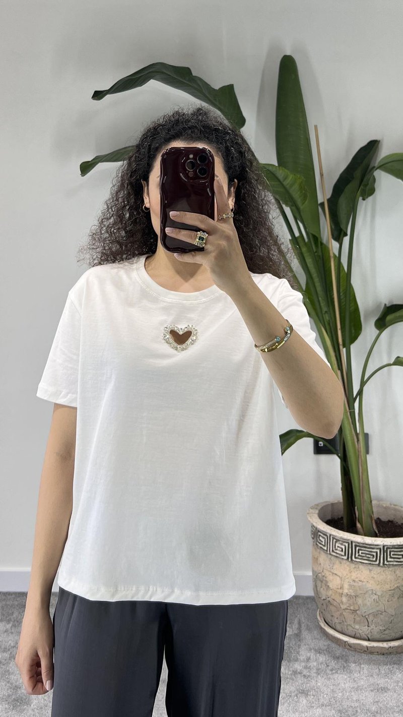 Taş İşlemeli Ekru Tshirt