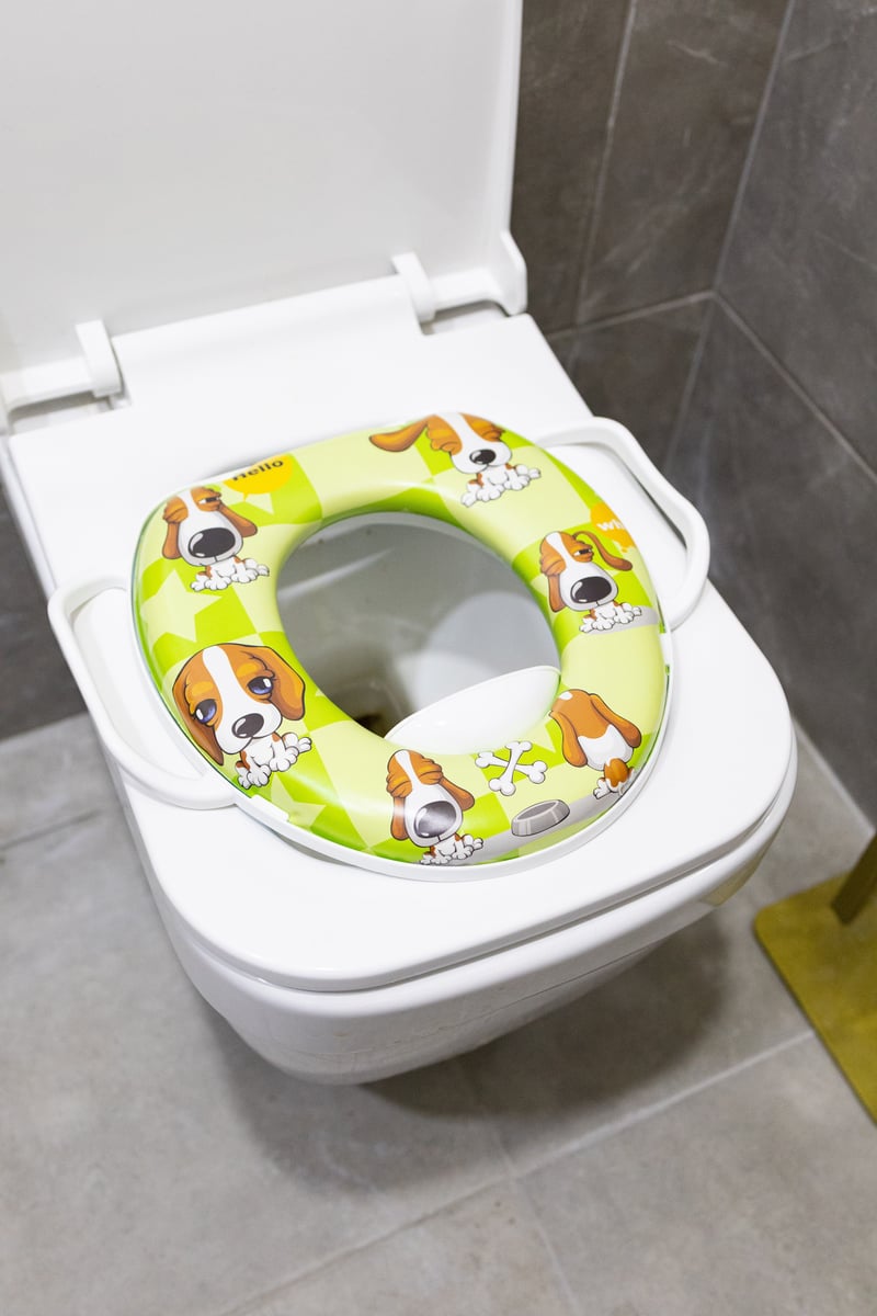 Çocuk Bebek Klozet Adaptörü, Lazımlık Kulplu Süngerli Taşınabilir Lüx Köpek desenli Anne Bebek