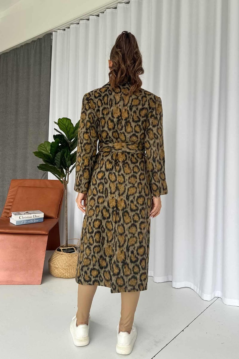 Leopar Desenli Uzun Kadın Mont