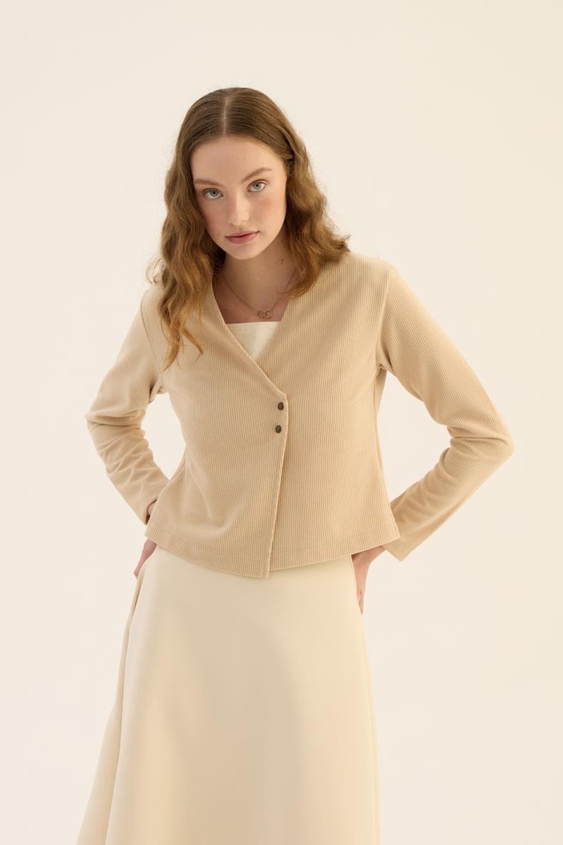 Çapraz Düğmeli Kısa Hırka