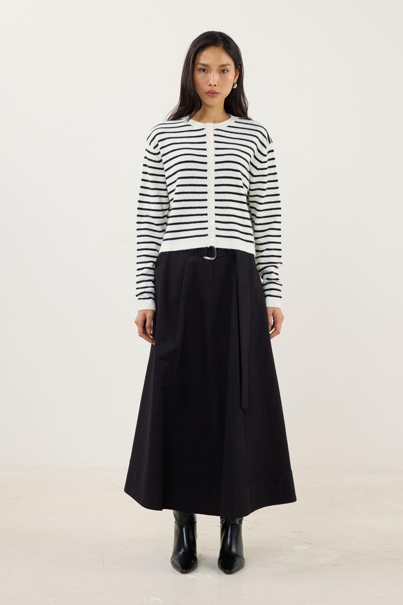 Çizgili İnce Triko Hırka Beyaz