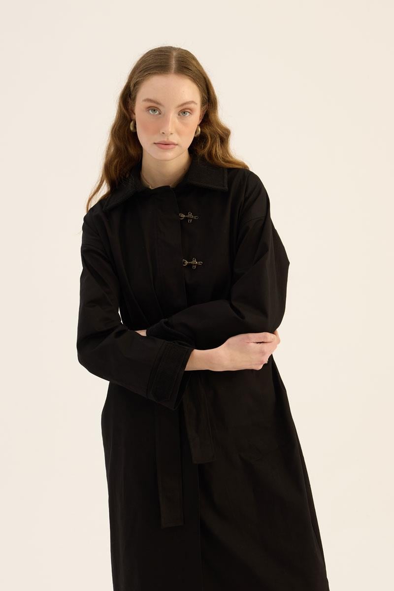 Kadife Yaka Detaylı Parka