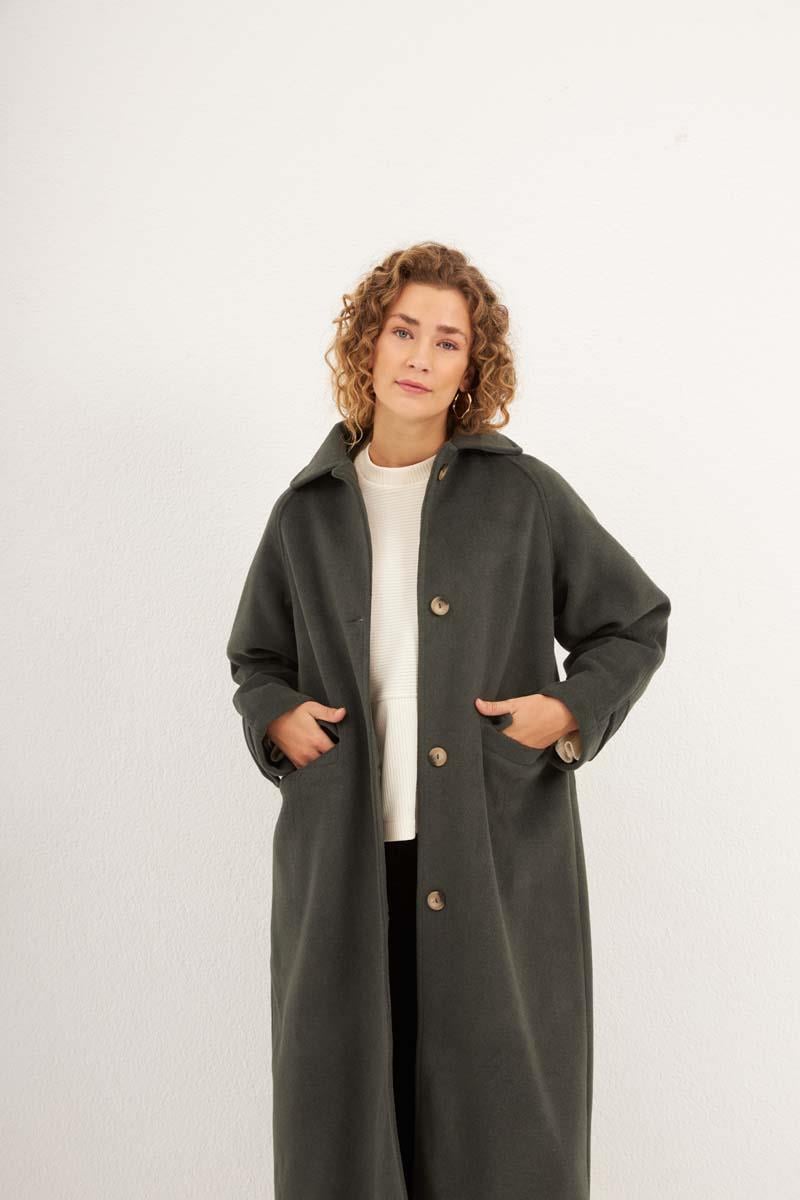 Reglan Kollu Uzun Kaban