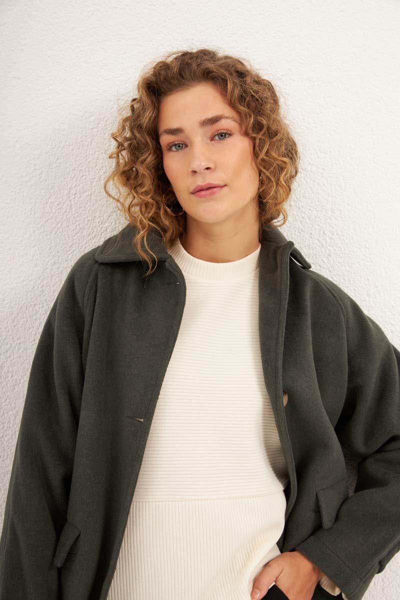 Reglan Kollu Uzun Kaban