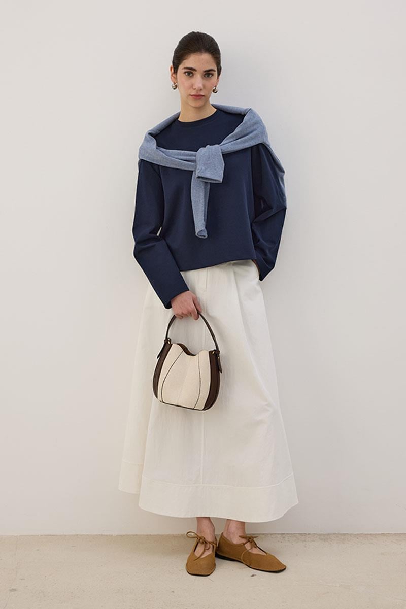 Tok Duruşlu Basic Sweatshirt Lacivert
