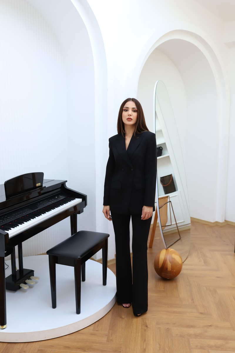 Anastasia Takım  - Siyah
