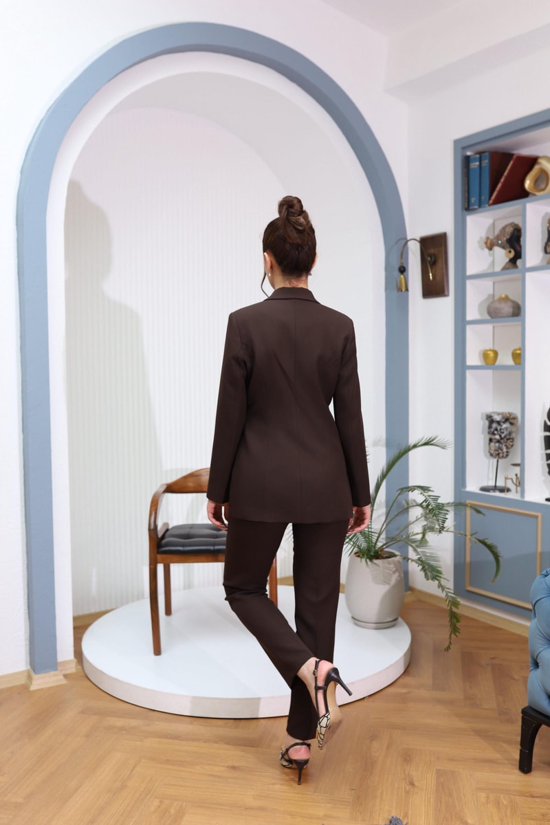 busıness woman- Acı Kahve