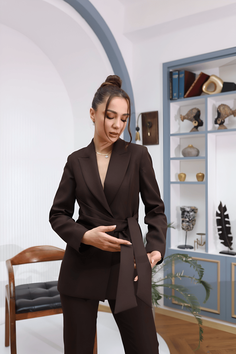 busıness woman- Acı Kahve