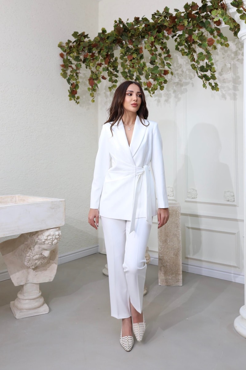busıness woman- beyaz