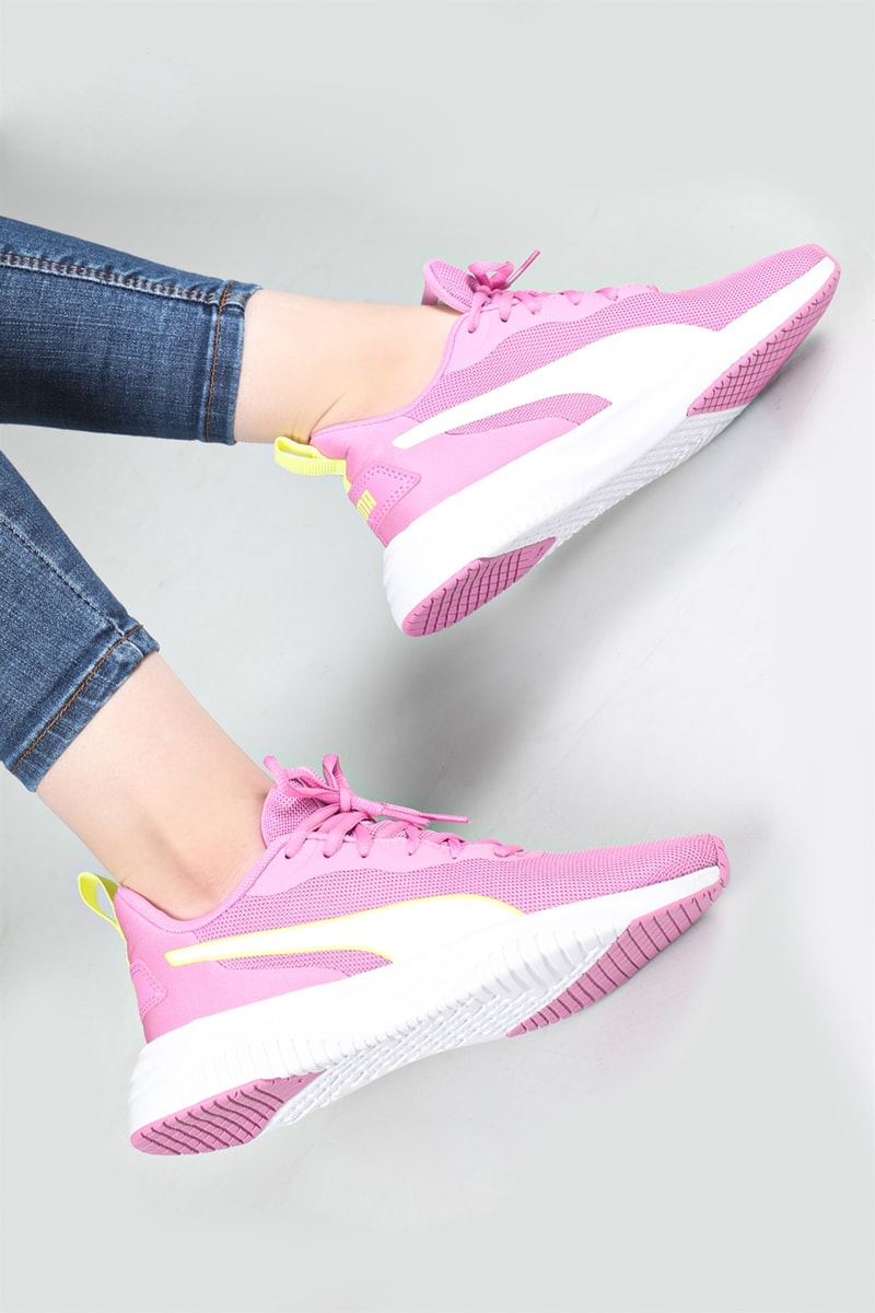 Nefes Alır Ortopedik Fuşya Byz Unisex Spor Ayakkabı 195562-08 Unisex Koşu / Yürüyüş Puma PUMA 195562-08 22Y