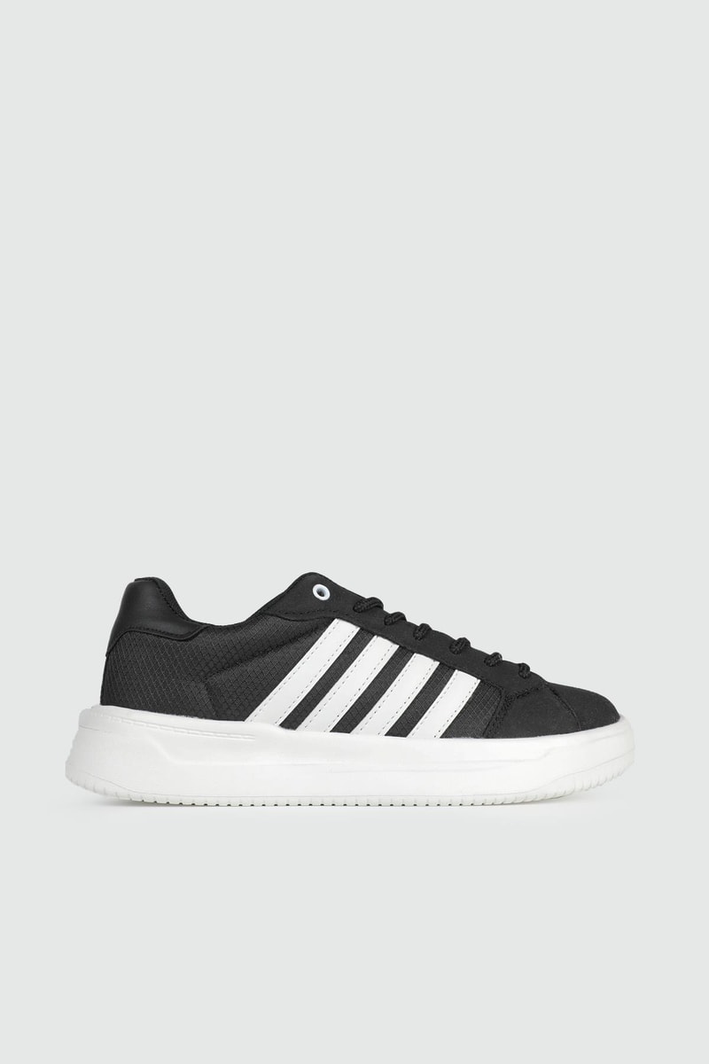 Nefes Alır Fileli Bağcıklı Siyah Beyaz Unisex Spor Ayakkabı 2202 Unisex Sneaker Letoon LETOON 2202 UNİSEX SPOR