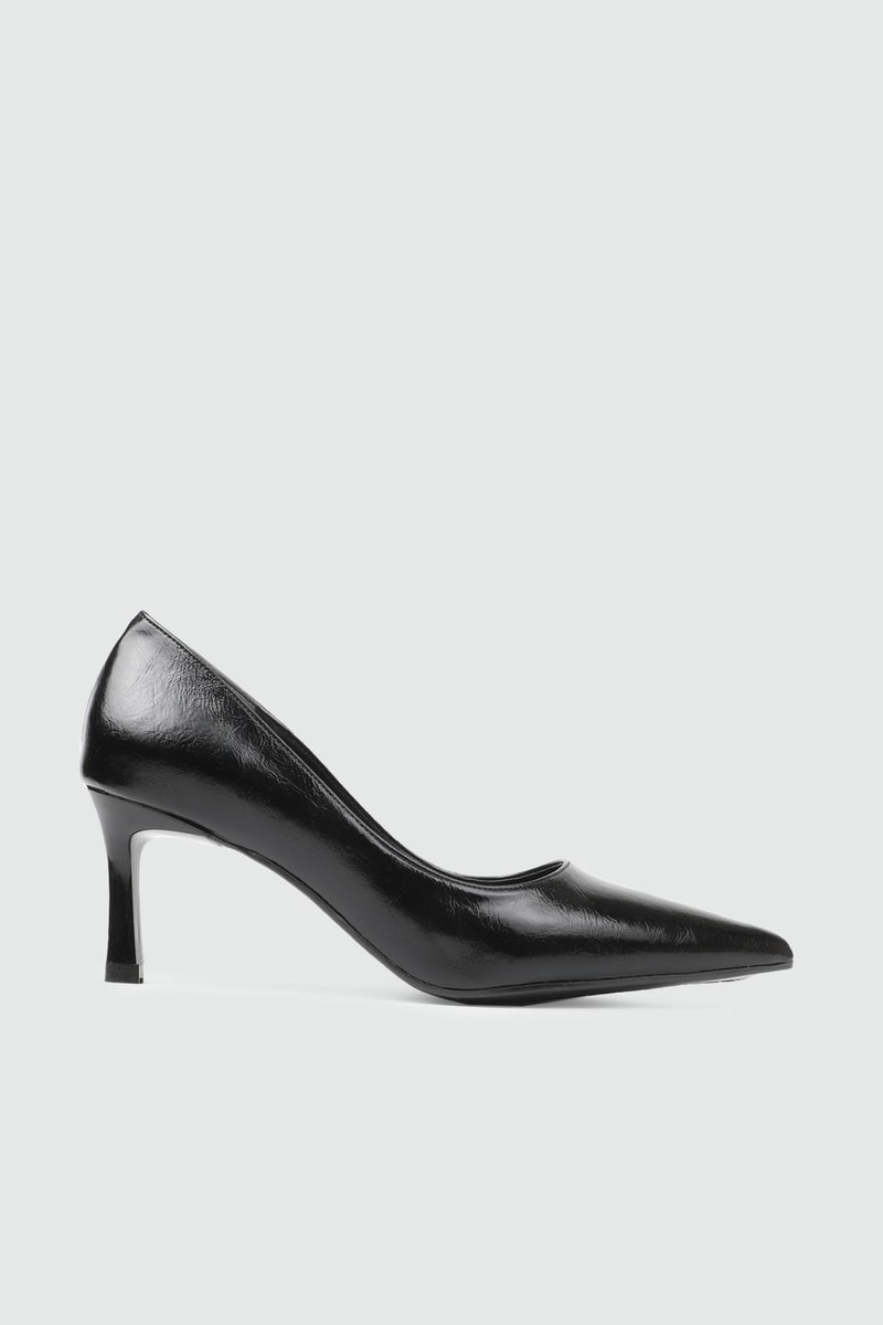 Sivri Burun Stiletto Siyah Kırışık Rugan Kadın Ayakkabı WST-70 Kadın Stiletto Carla Bella My Bella WST-70 Kadın 25K