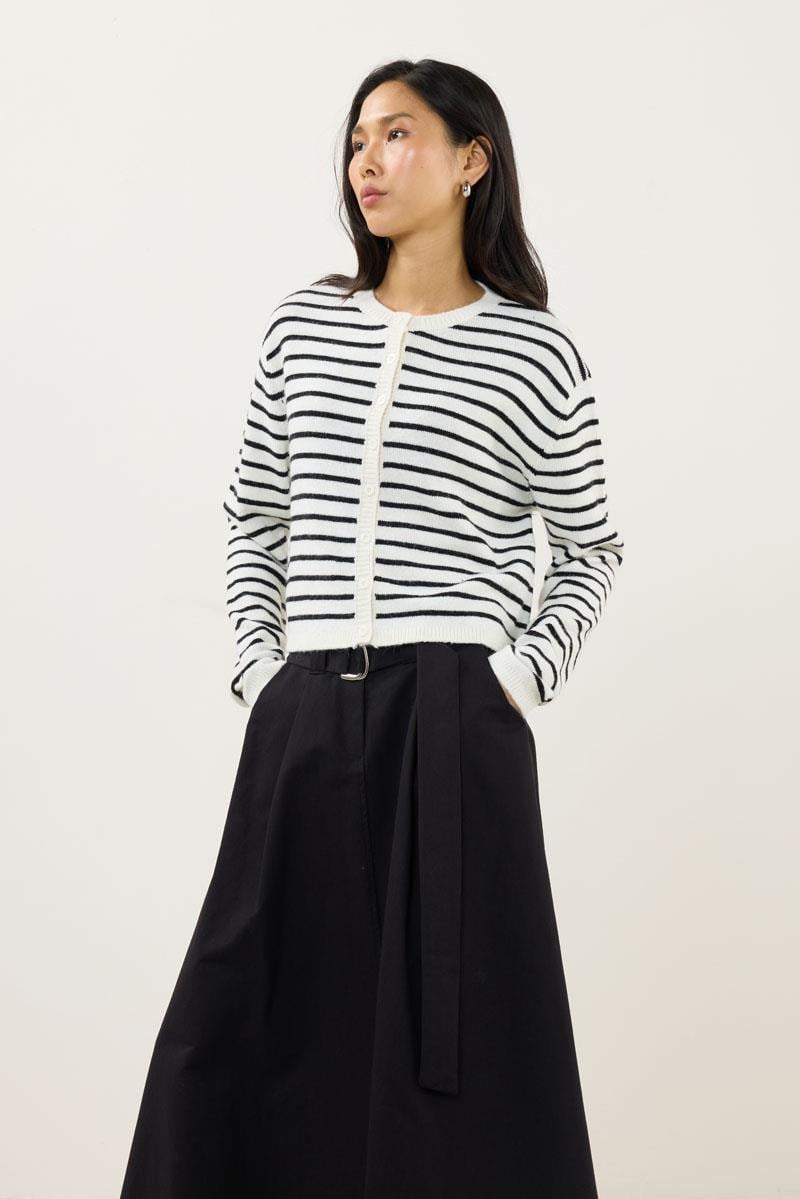 Çizgili İnce Triko Hırka Beyaz