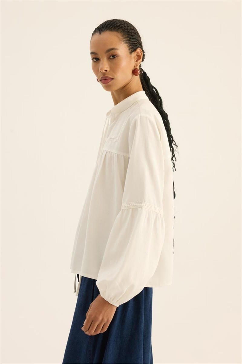 Dantel Ara Şeritli Bluz Ekru