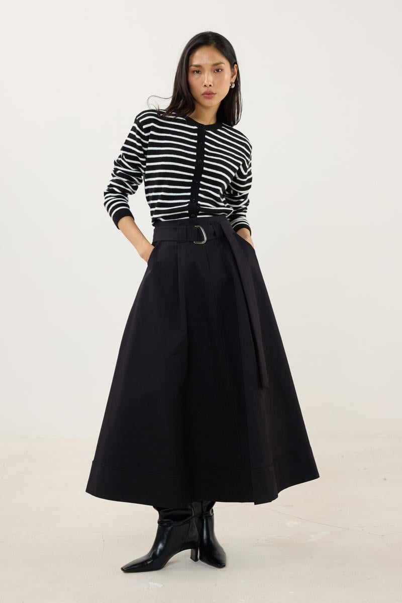 Etek Ucu Parçalı Kemerli Etek Siyah