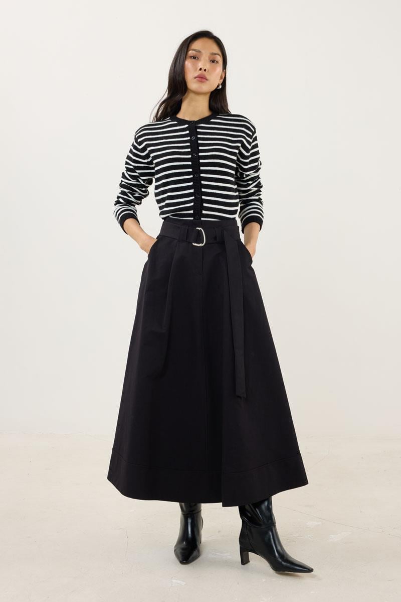 Etek Ucu Parçalı Kemerli Etek Siyah